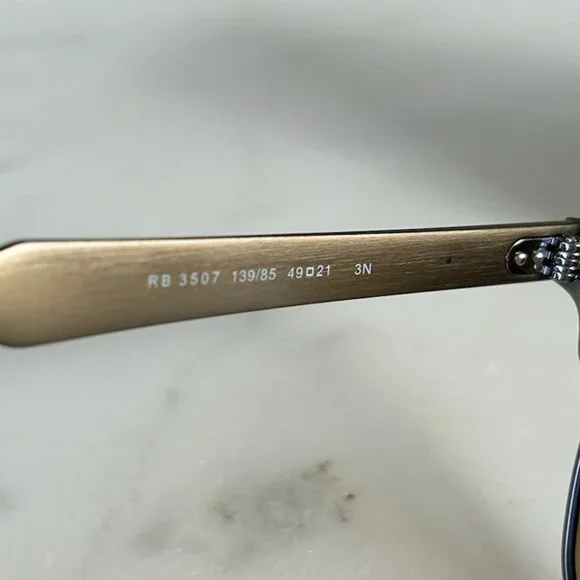 Ray-Ban Silver and Black Sunglasses - Picture 4 of 5